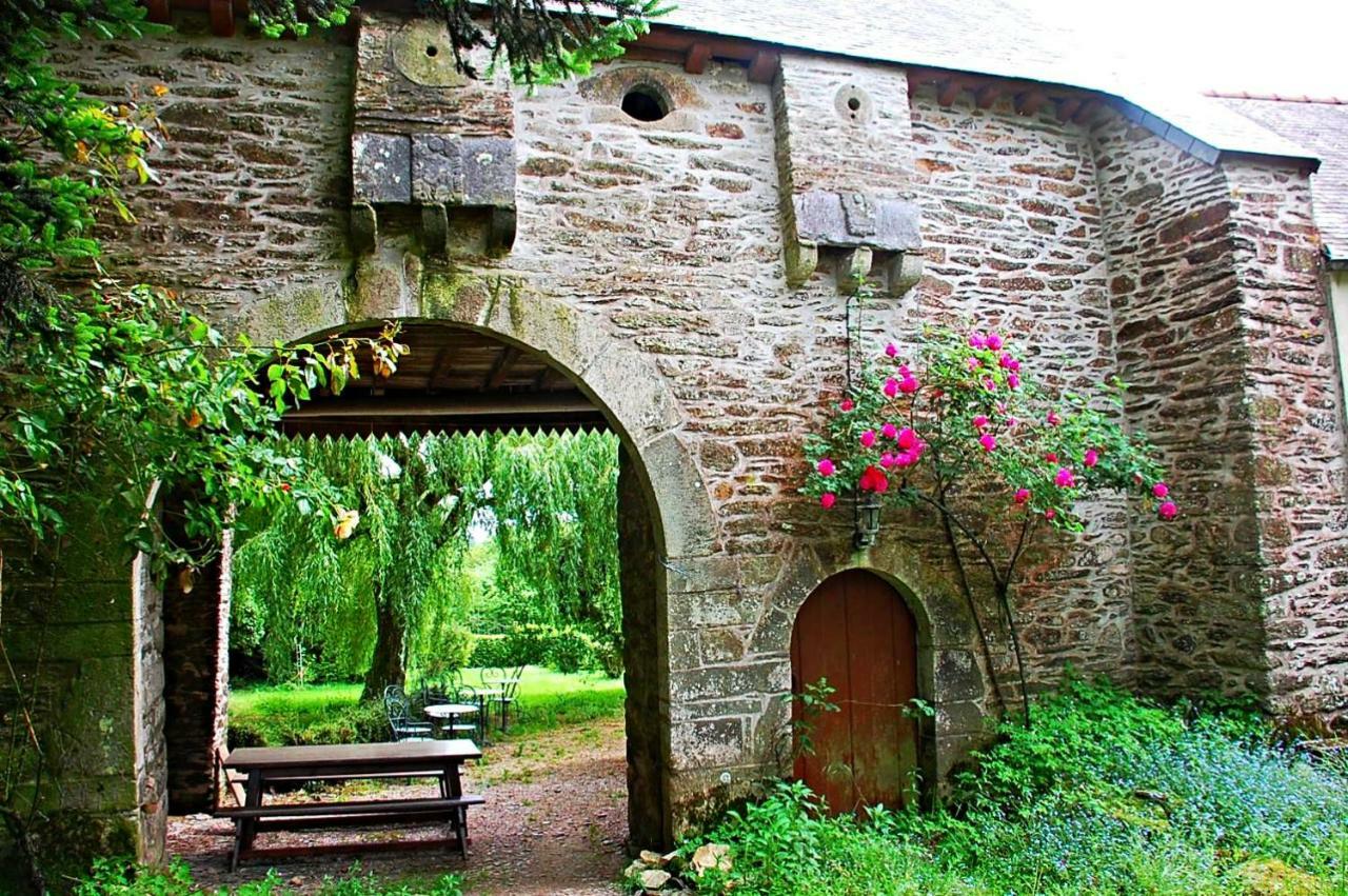 The Storyteller Apartment At Chateau Le Mur Carentoir Exterior photo